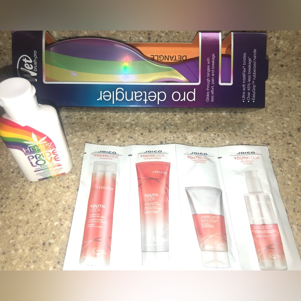 HAIR CARE‎ BUNDLE WET BRUSH/ Hempz Lotion/ Joico sample